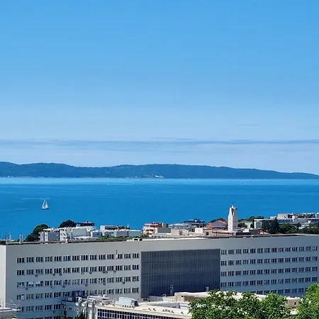 Bob Luxury Design & Sea View Apartamento *